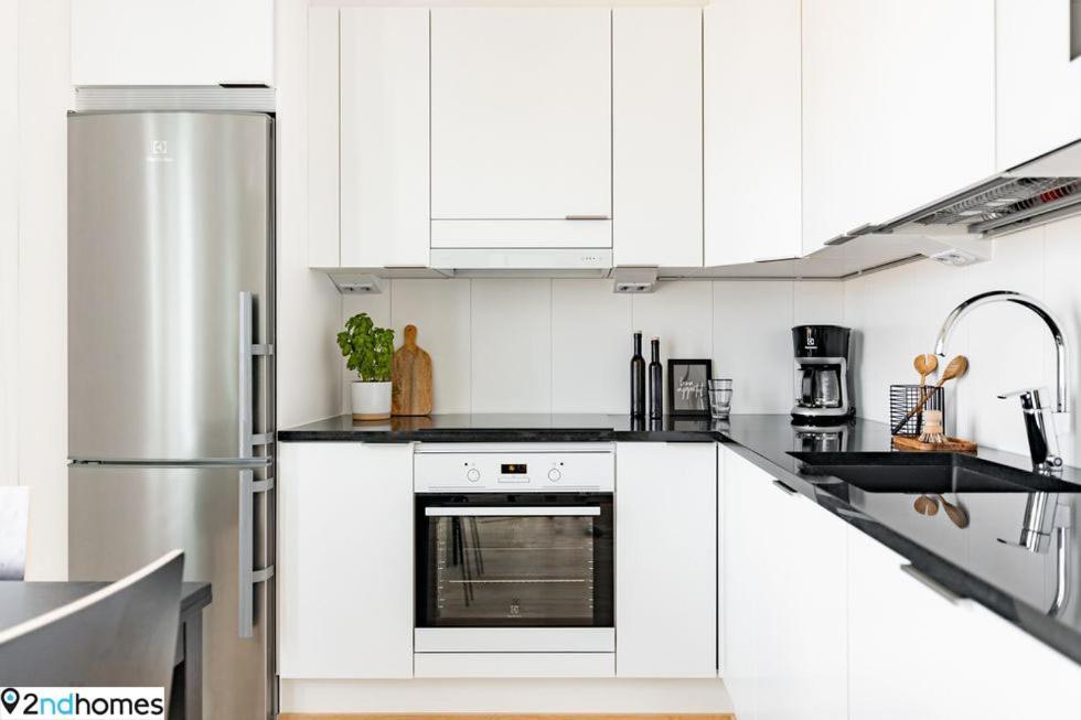"Kanava" - New 1Br Apartment With Sauna, Balcony & Views, Hosted By 2Ndhomes Tammerfors Exteriör bild